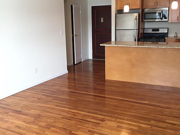 5th image of 150A N Broadway APT 2E