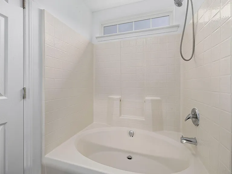 6905 Dawnalia Ct — Photo 13