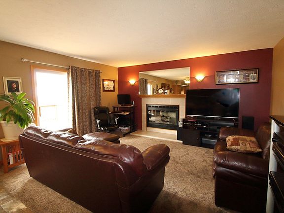 5th image of 8478 Creekway Ln