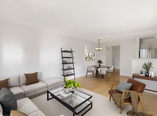 3575 Euclid Ave #404, Vancouver, BC
