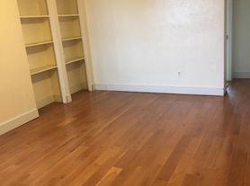 360 Meyran Ave, Pittsburgh, PA