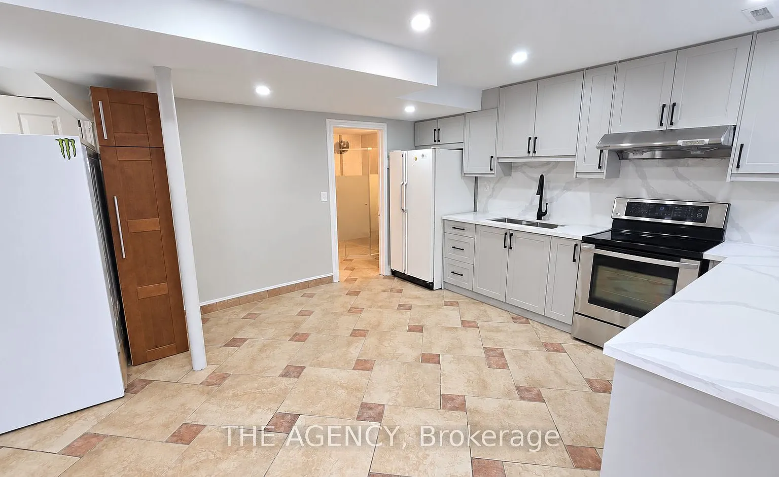 3 bed, $2,500 — Photo 3