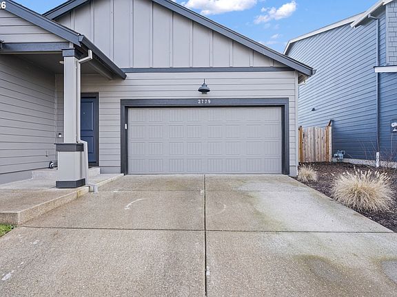 3rd image of 2779 Fenya St