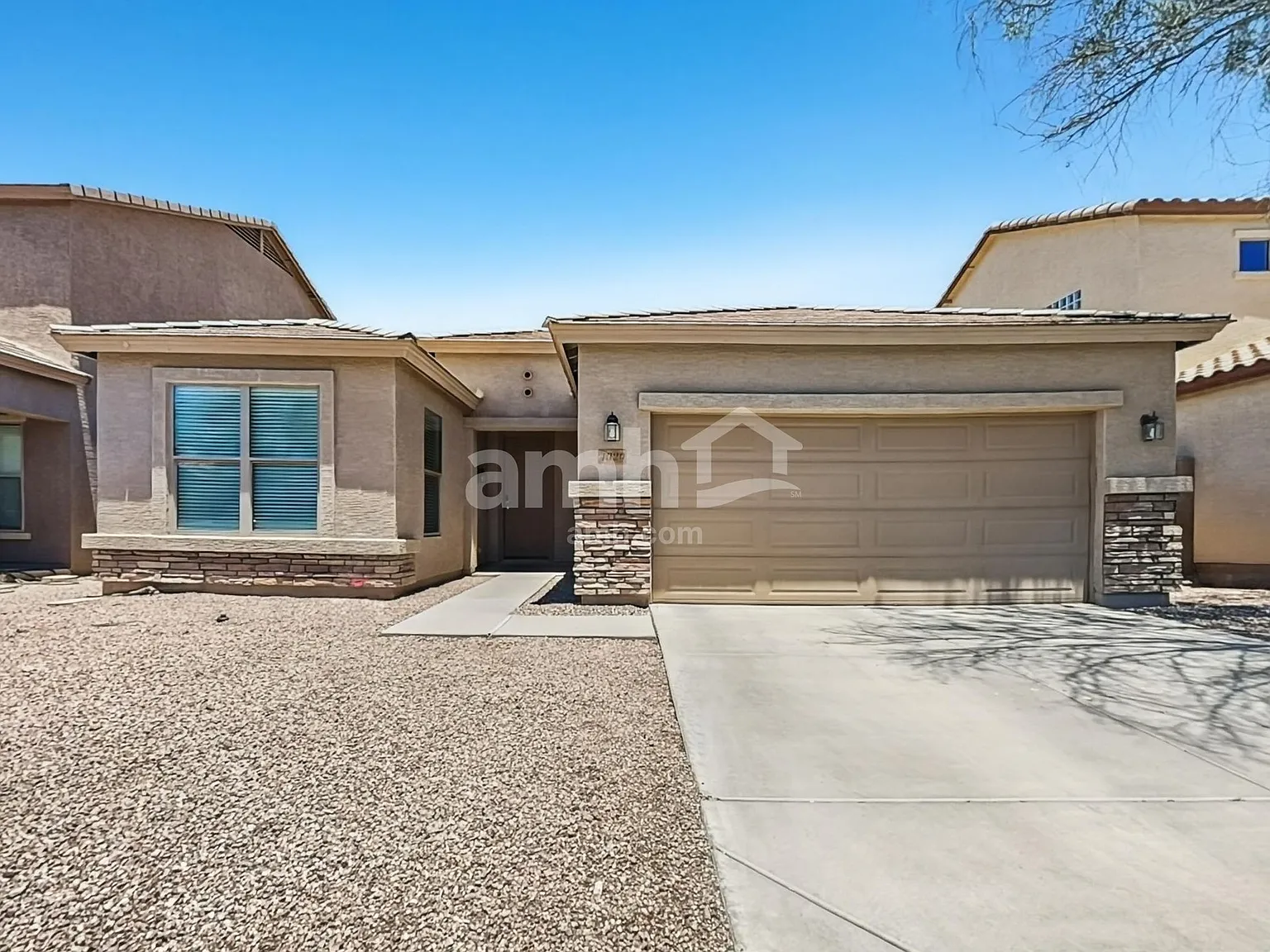 3 bed, 2.0 bath, 1702 sqft, $2,005 — Photo 1