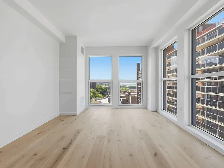 636 W 158th St #4D — Photo 3