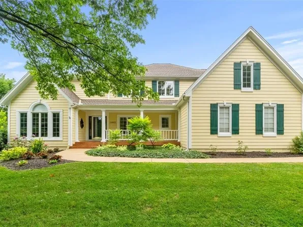 14801 Rosewood Dr, Leawood, KS 66224