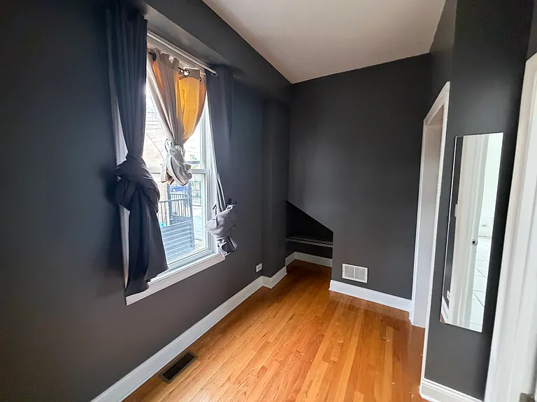 2154 W 22nd Pl — Photo 11