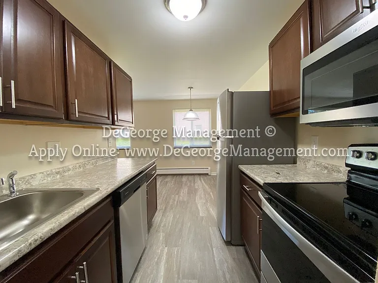 Titus Villa Apartments — Photo 22