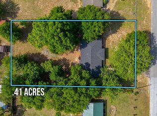 1215 Pinewood Ln, Crestview, FL 32539