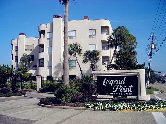 3rd image of 1306 Marina Bay Dr APT 111C