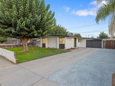 214 Plum Drive, Exeter, CA, 93221
