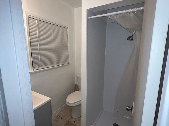 3rd image of 5941 Arroyo Dr APT F