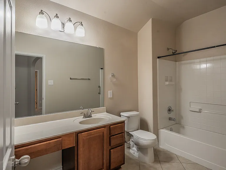 6524 Hickory Hill Dr — Photo 17