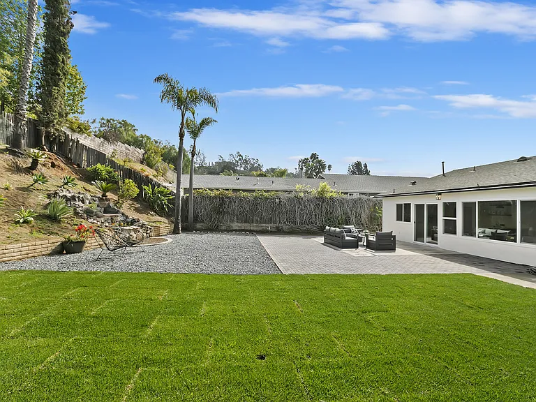 416 Gail Dr — Photo 36