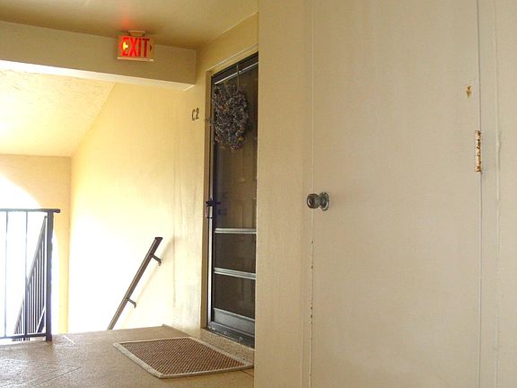 5th image of 626 Sea Pine Way APT C2