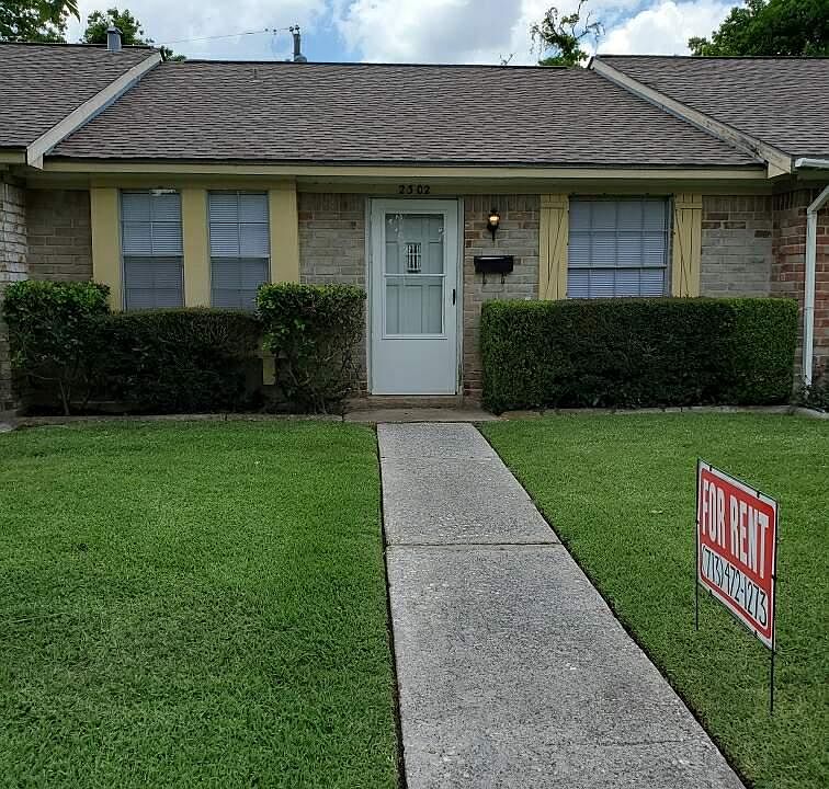 1st image of 2302 Buchanan Dr