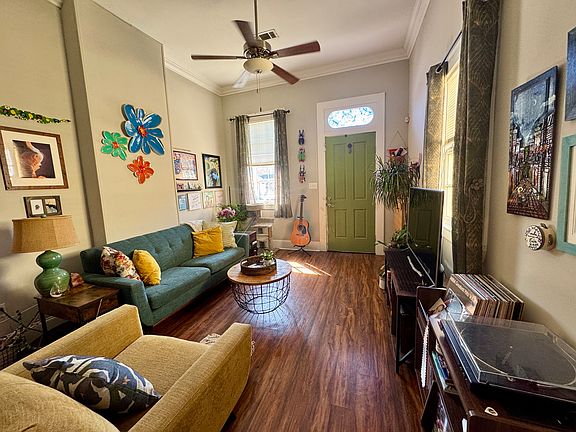 3rd image of 2641 Dumaine St