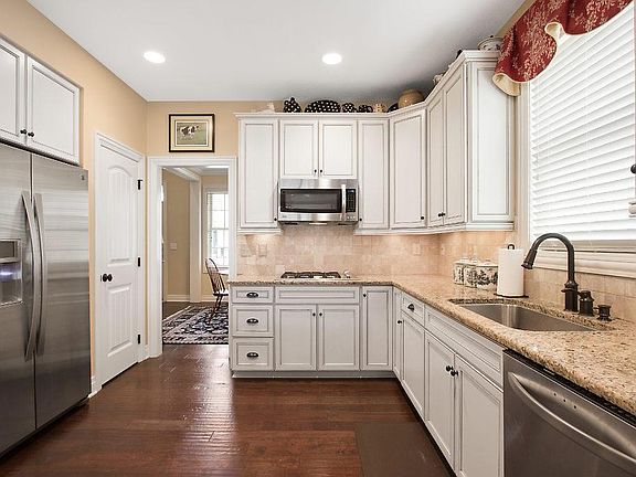 4th image of 5059 Notting Hill Dr