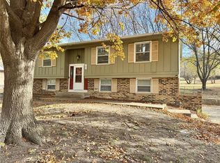 185 SE 421st Rd, Warrensburg, MO 64093