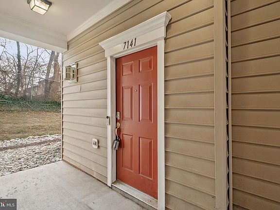 4th image of 7141 Mason Grove Ct #18
