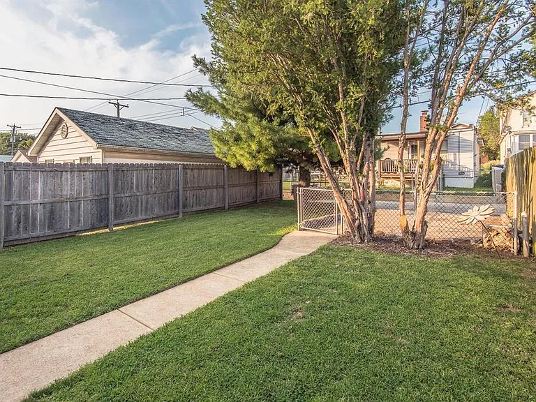 4973 Blow St — Photo 25