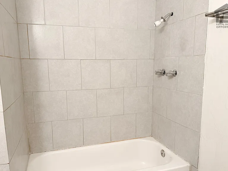 903 W Pierson St #1 — Photo 6