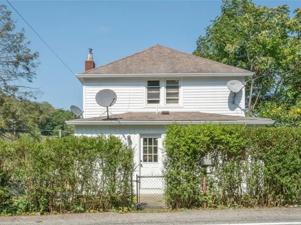 8256 Aber Rd, Verona, PA 15147
