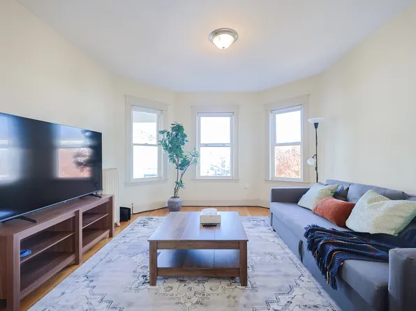 51 Whitten St #3, Boston, MA 02122