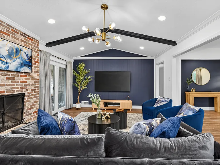 7651 La Bolsa Dr — Photo 8