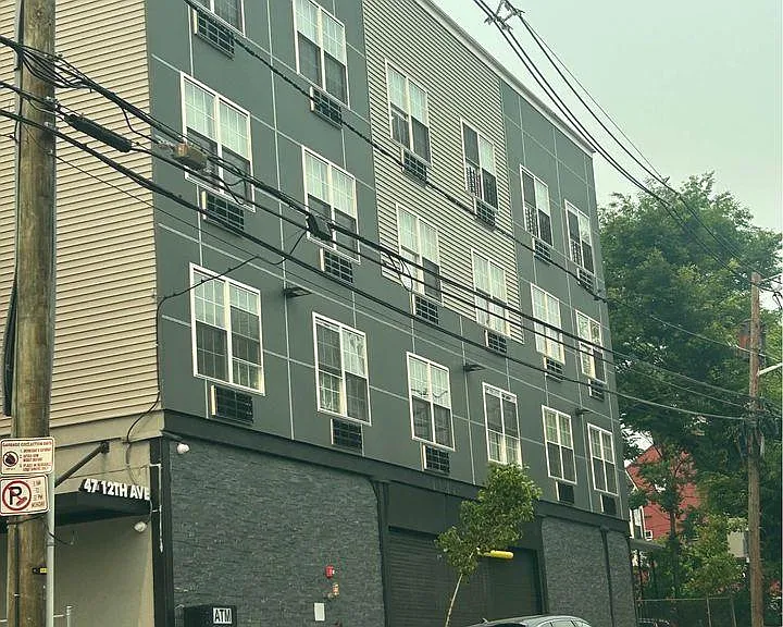 47 12th Ave #201 — Photo 4