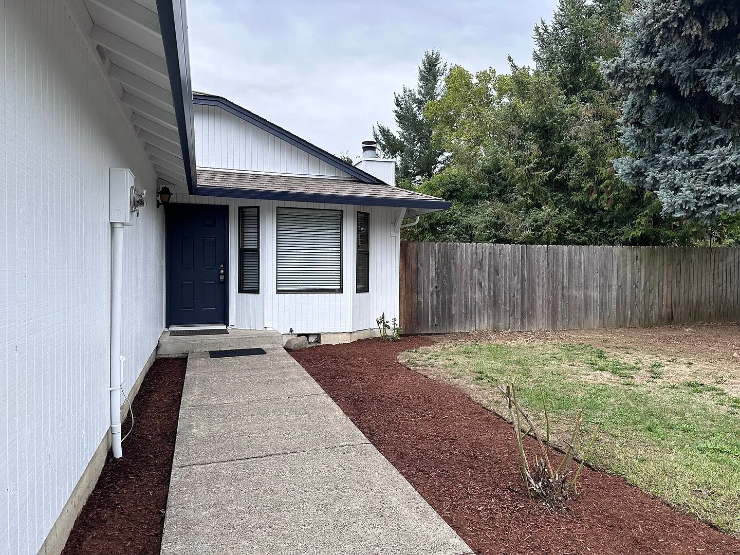 Charming 3 bed, 2 bath house in Cascade SE Neighborhood — Photo 4