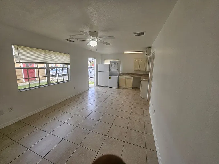 601 Washington Palm Loop #B — Photo 3