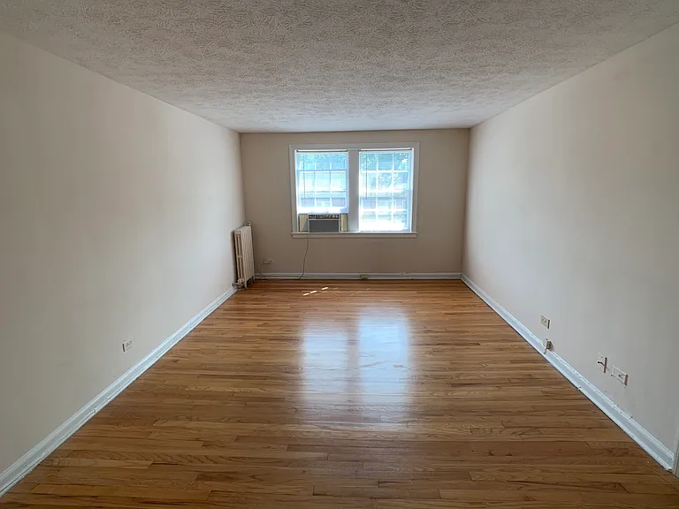 2848 Thornhill Rd — Photo 3