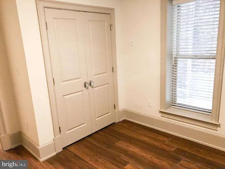 1302 E Capitol St NE #B — Photo 14