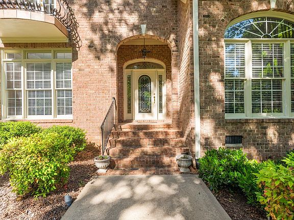 2nd image of 3 Siena Dr