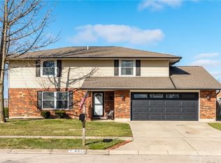 8871 Swinging Gate Dr, Dayton, OH 45424