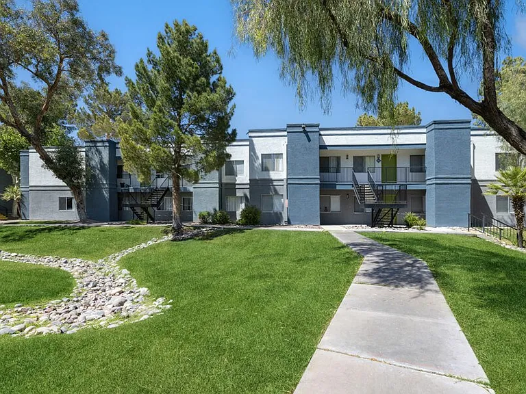 San Mateo — Photo 30