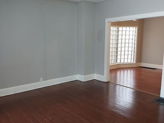 3rd image of 329 Marshall St Building 1