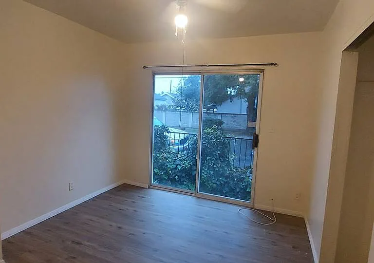 17135 San Jose St — Photo 2
