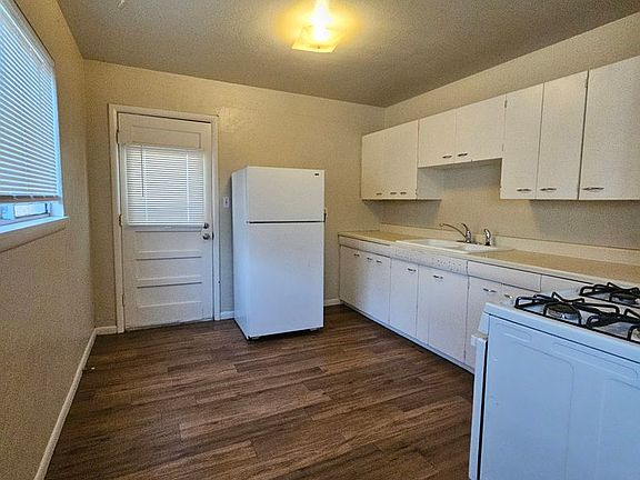 5th image of 1509 Dakota St