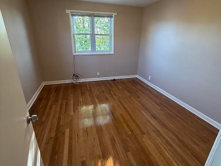 110 Beechwood Pl — Photo 9