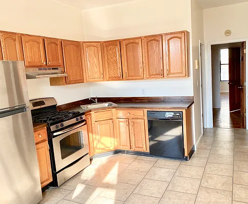 Rented by Corcoran | media 7