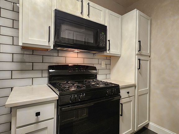4th image of 1026 Sanford Ave #09b0940b5