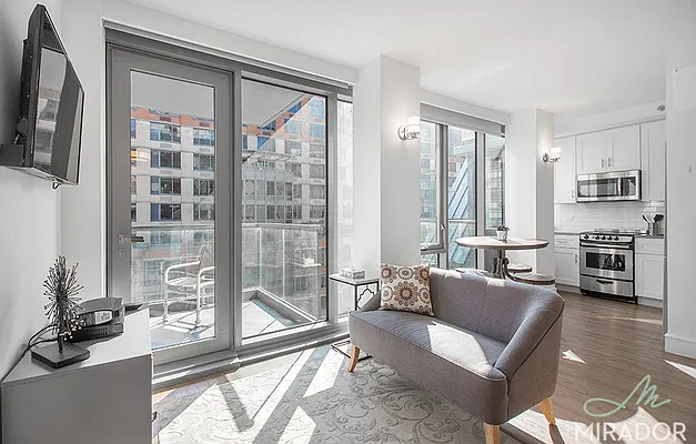 Rented by Mirador Real Estate | media 87