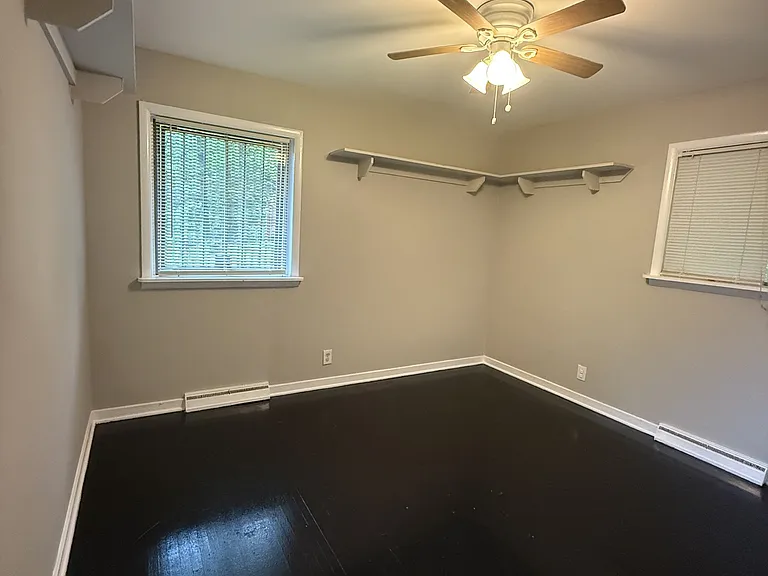 625 Lisa Ln — Photo 6