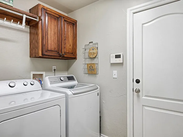 4713 Doe Run Dr — Photo 29