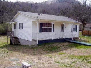411 W Gipson Ave, Gainesboro, TN 38562