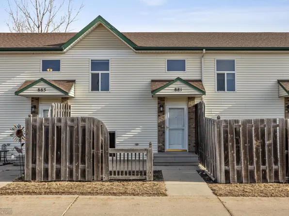 881 37th Ave N, Fargo, ND 58102