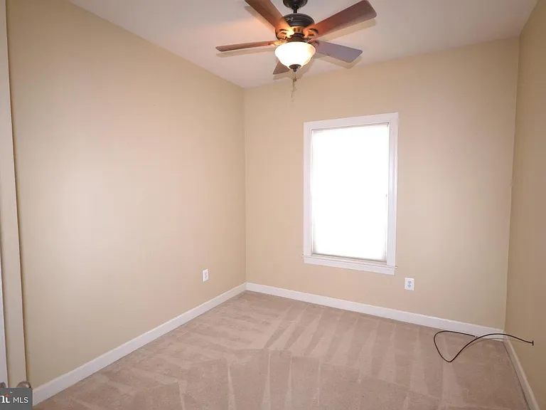 8921 Amelung St — Photo 15