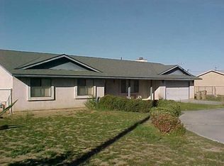 16412 Eucalyptus St, Hesperia, CA 92345